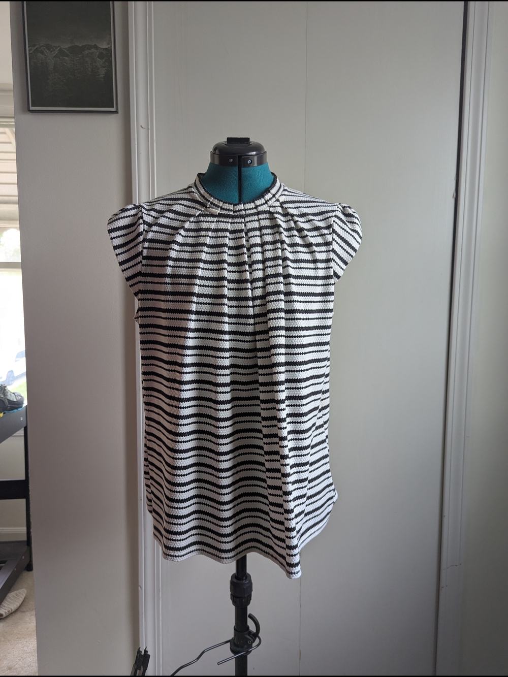 Elle Black and White Striped Sleeveless Knit Top